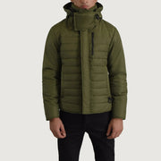 
Malcolm Verde Hooded Puffer Chaqueta de Cuero para Hombre - Vista lateral mostrando el corte ergonómico de mangas