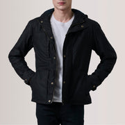 Marlo Negro Canvas Hooded Work Chaqueta de Cuero para Hombre For Men in Black Waxed Cotton Canvas - Vista frontal y silueta a medida | Comprar online