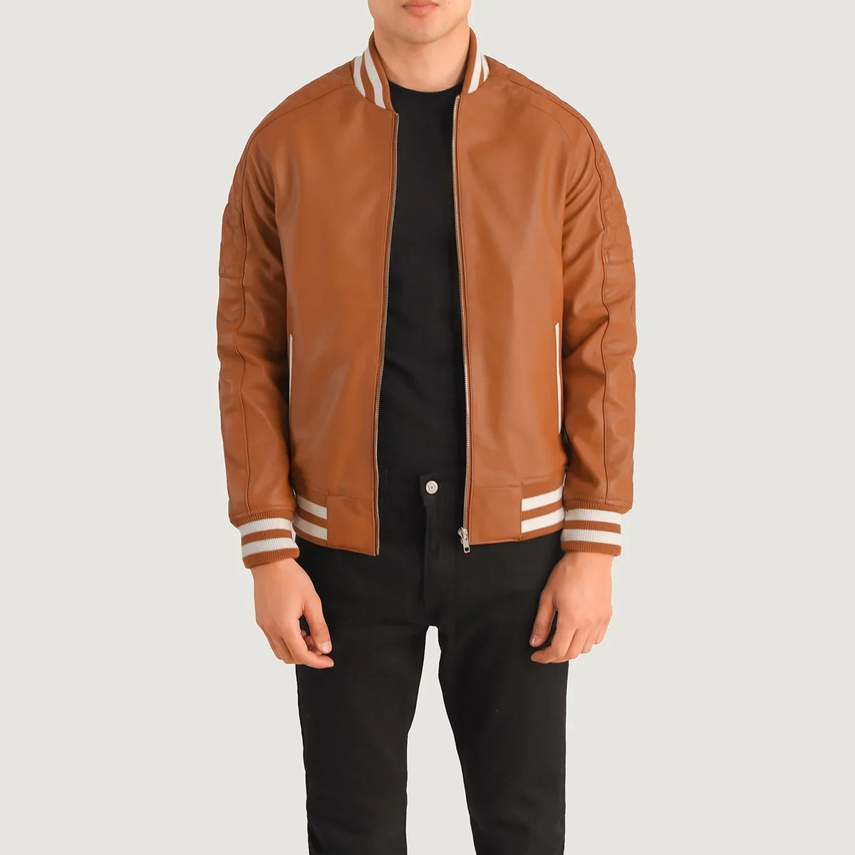 Pascal Tostado Marrón Leather Varsity Chaqueta de Cuero para Hombre in Tan Brown Sheepskin Leather - Vista frontal y silueta a medida | Comprar online