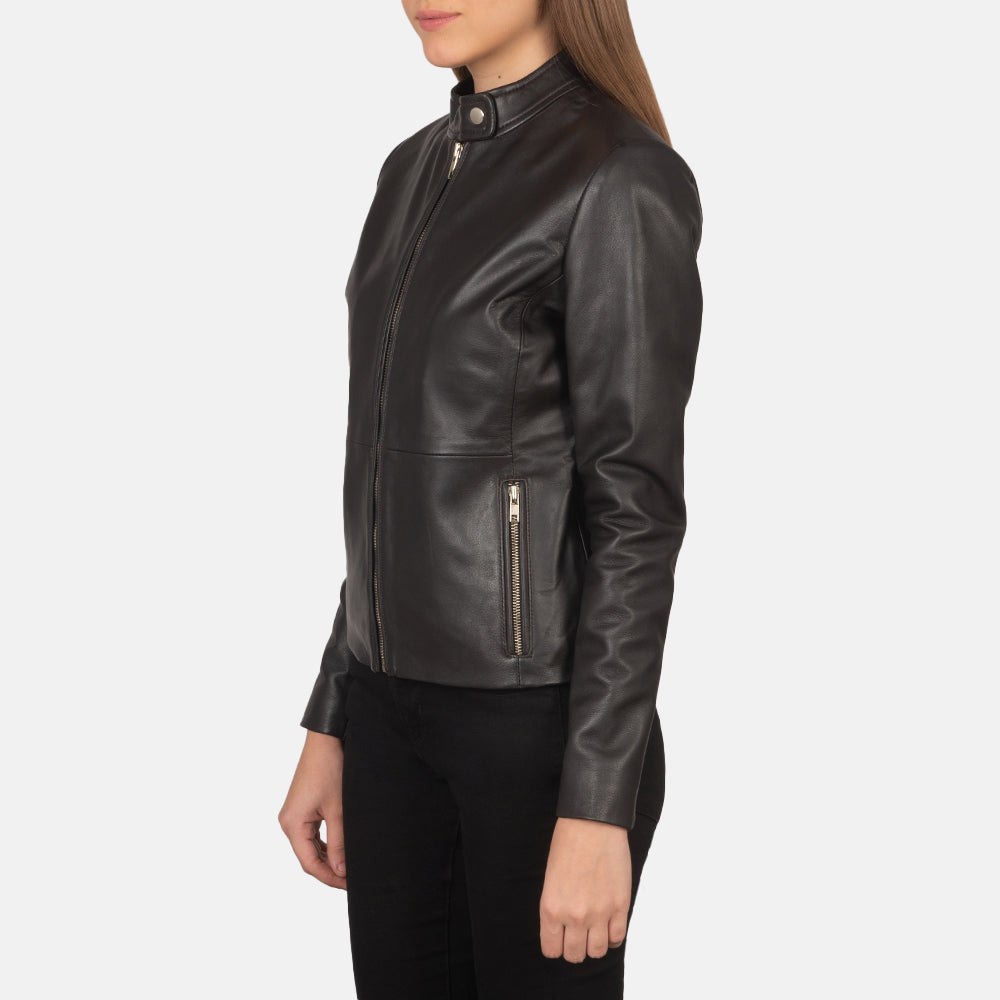 
Brown Sheepskin Leather Biker Jacket - Vista posterior con hombros definidos y bajo impecable