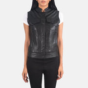 
Rayne Moto Negro Chaleco de Cuero para Mujer in Black Sheepskin Leather - Vista frontal y silueta entallada | Comprar online