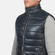 
Vista interior Showing Quilted Polyester Lining & Dos bolsillos interiores de utilidad