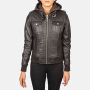 Detalle de cerca of High Neck with Belt &amp; Zipper Hardware on Women's Roslyn Brown Hooded Leather Bomber Jacket