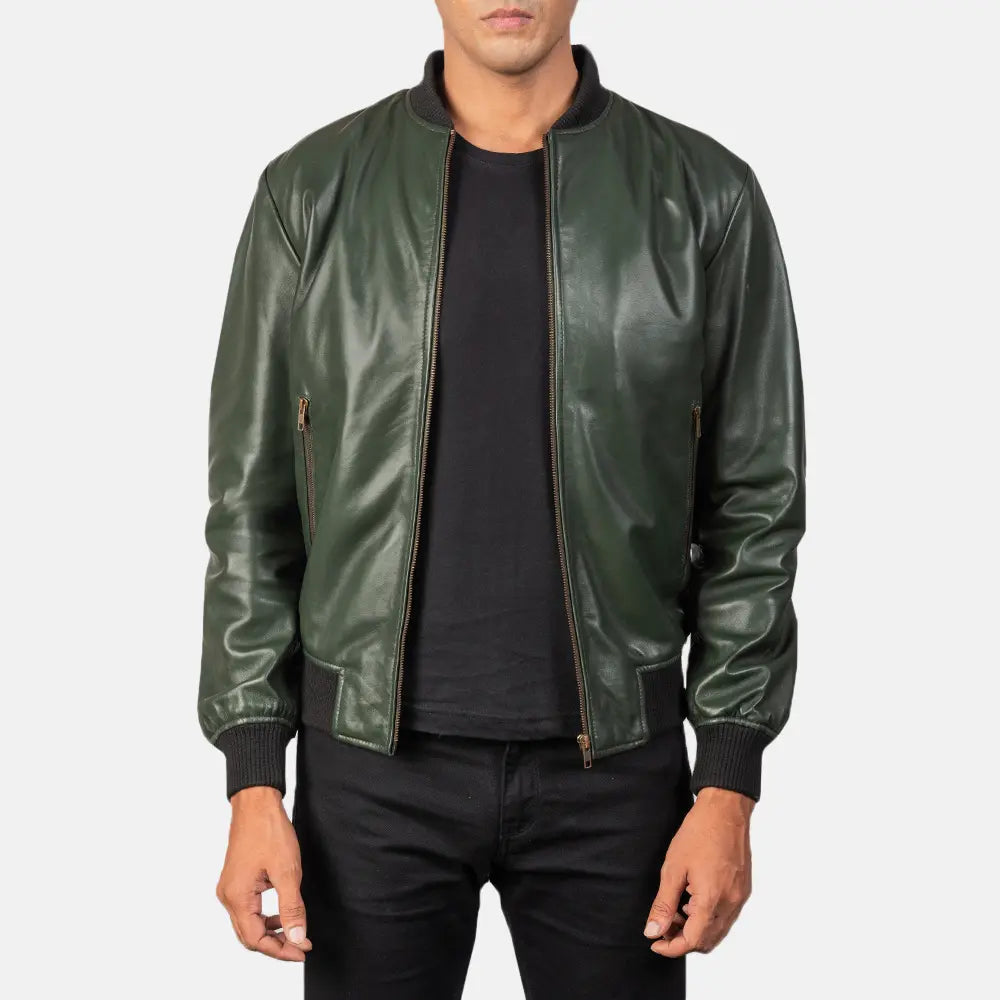 Men's Shane Army Green Leather Bomber Jacket in Green Sheepskin Leather - Vista frontal y silueta a medida | Comprar online