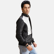 Black Sheepskin Leather Bomber Jacket - Vista trasera con ajuste entallado en hombros y bajo impecable
