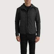 
Wesley Negro Hooded Windbreaker Chaqueta de Cuero para Hombre en cuero vacuno negro auténtico - Vista frontal y silueta entallada | Comprar online