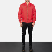 Men's Zack Rojo Cazadora Bomber de Cuero para Hombre - Vista de perfil lateral con corte ergonómico de manga