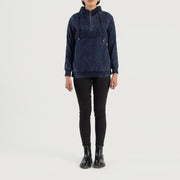 Zest Blue Hooded Suede Pullover Jacket - Vista de perfil mostrando el corte ergonómico de manga